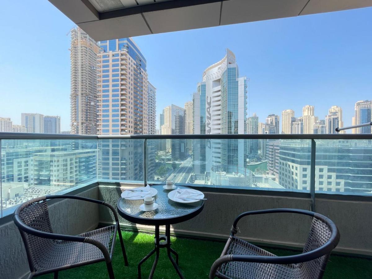 Private Gorgeous Room With Marina View With Shared Kitchen In Shared Apartment Dubai Exterior foto